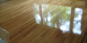 Laminate Flooring VS Hardwood Flooring